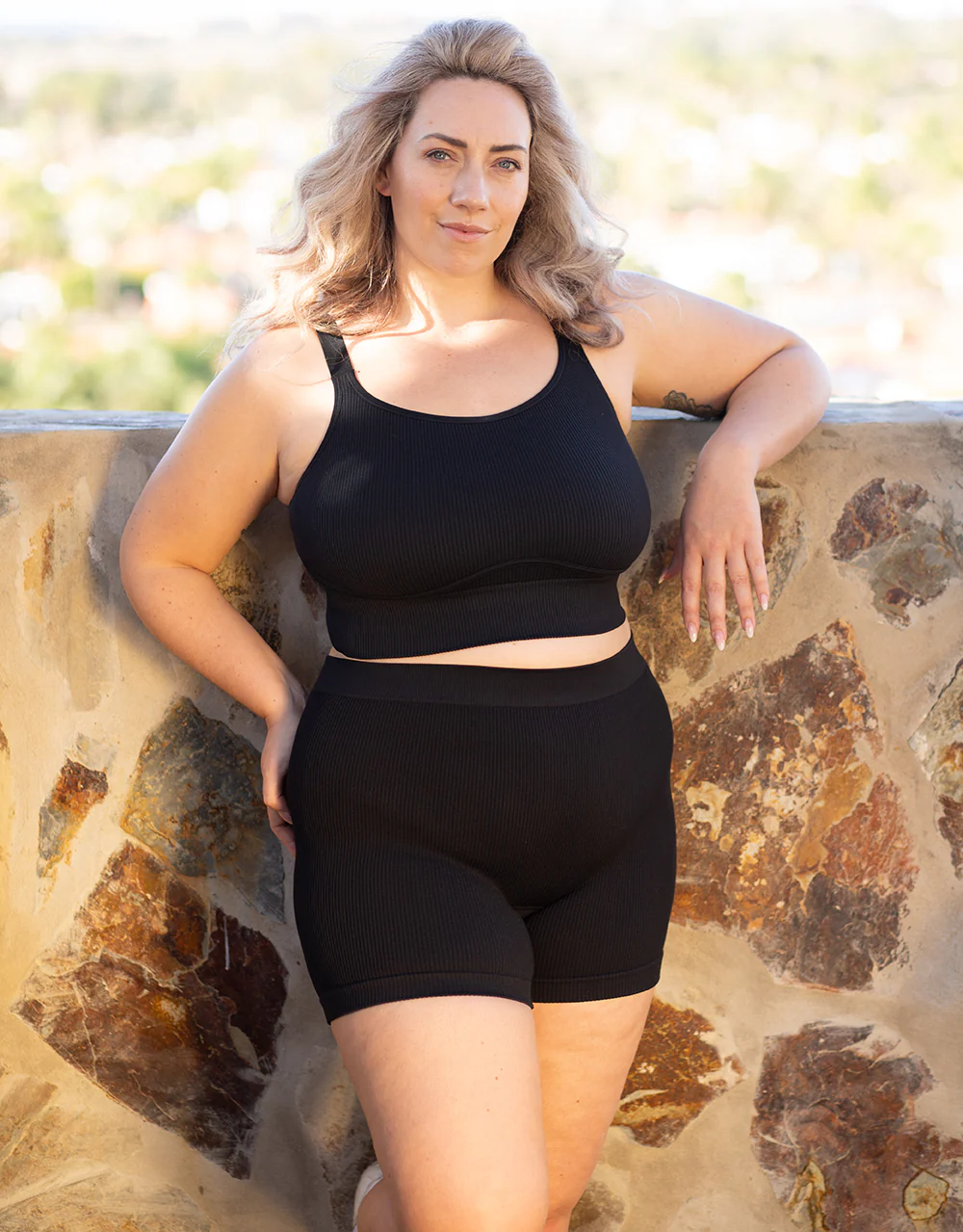 High-Waist-Shorts Freeda Black - Image 4